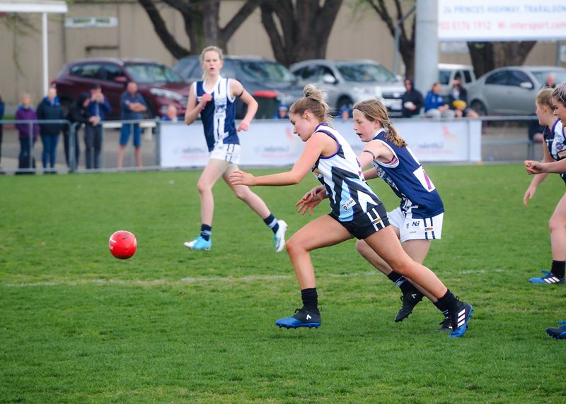 Girls-Falcons-v-Yarra-Valley-Vline-Cup-2017-(By-Jodie-Harlow)-(29)