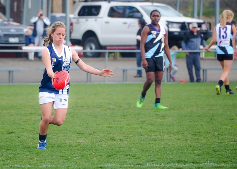 Girls-Falcons-v-Yarra-Valley-Vline-Cup-2017-(By-Jodie-Harlow)-(26)