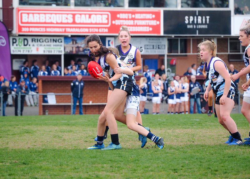 Girls-Falcons-v-Yarra-Valley-Vline-Cup-2017-(By-Jodie-Harlow)-(24)